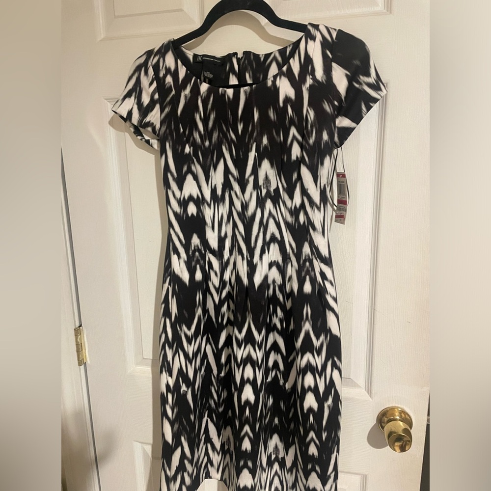 INC black and white dress slimming and sexy! XS